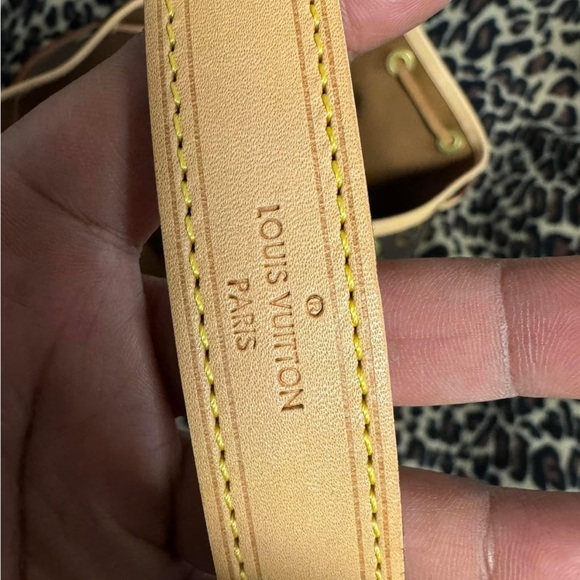 Louis Vuitton GM Noe - Picture 9 of 16